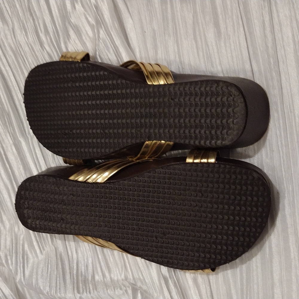 Sandals - Picture 3 of 4